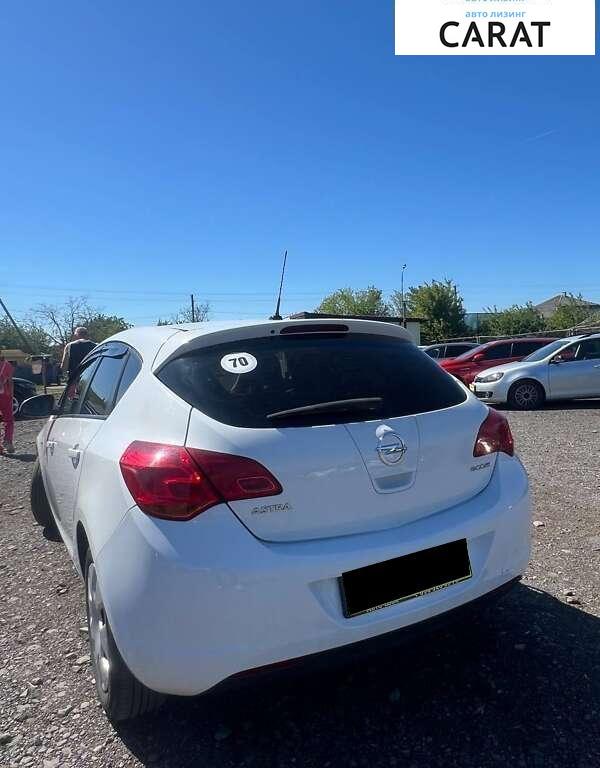 Opel Astra 2012