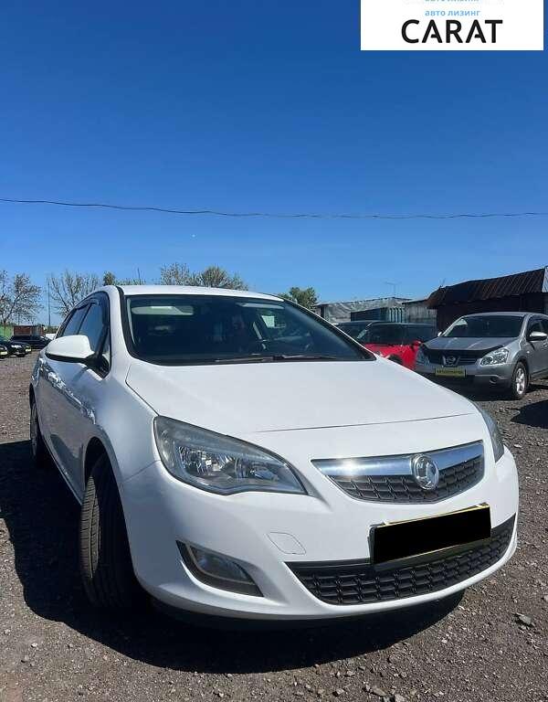 Opel Astra 2012