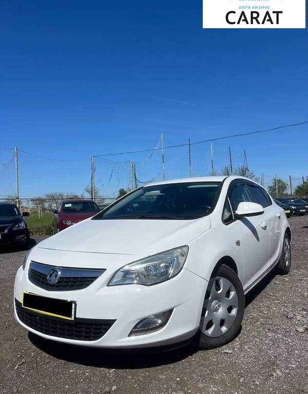 Opel Astra 2012