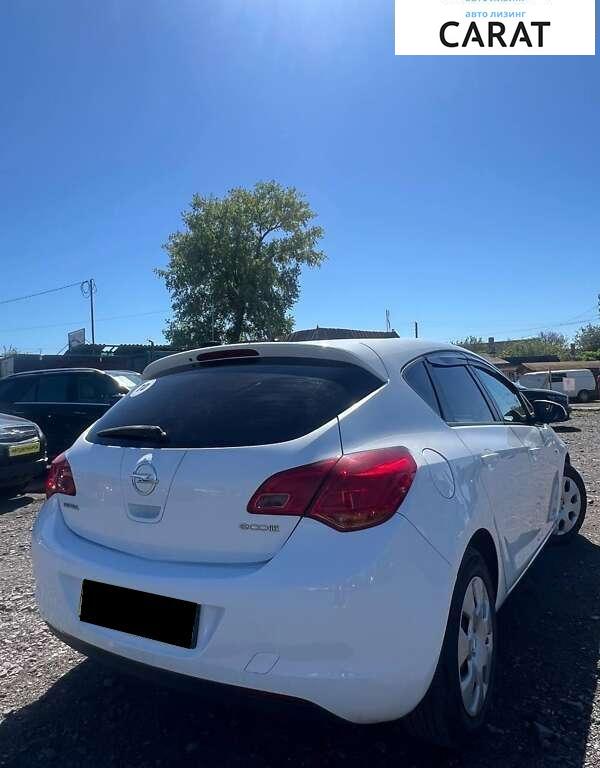 Opel Astra 2012