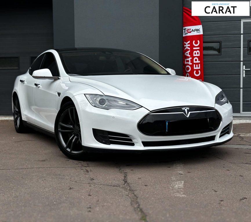 Tesla Model S 2015