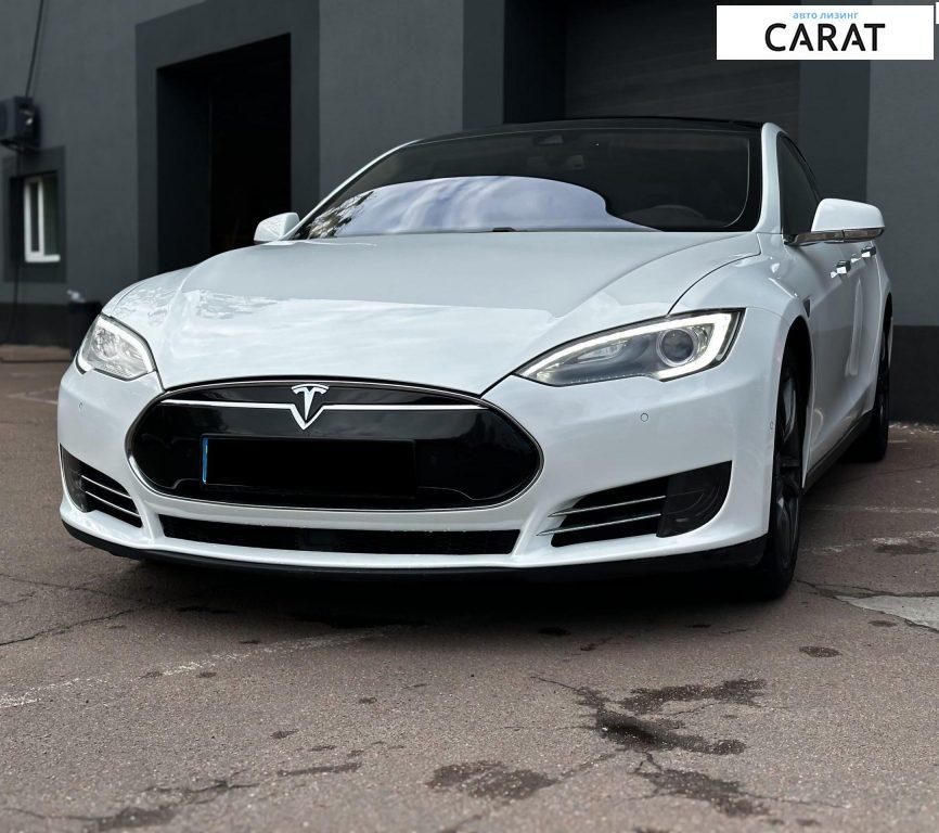Tesla Model S 2015