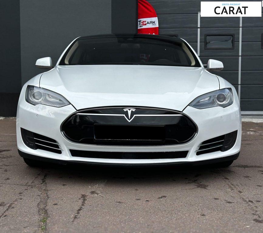 Tesla Model S 2015