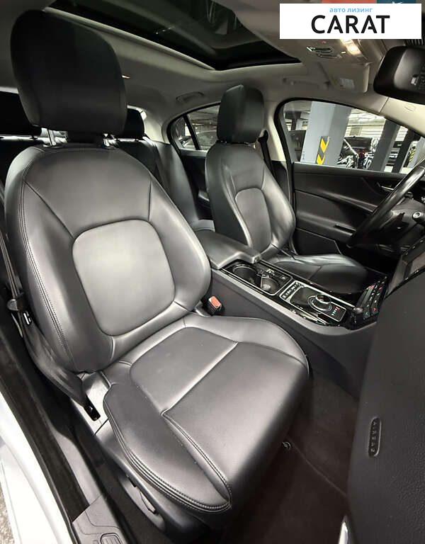 Jaguar XE 2016