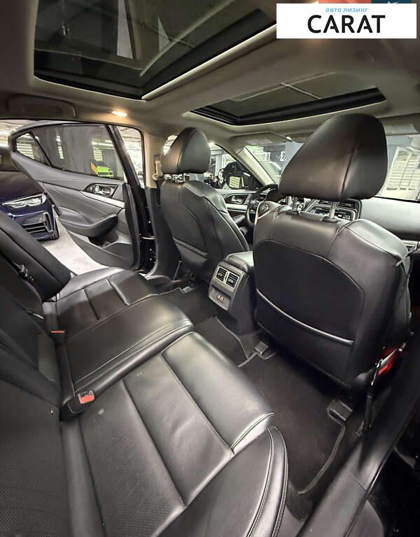 Nissan Maxima 2019