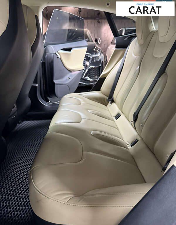 Tesla Model S 2017