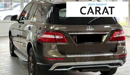 Mercedes-Benz M-Class 2012