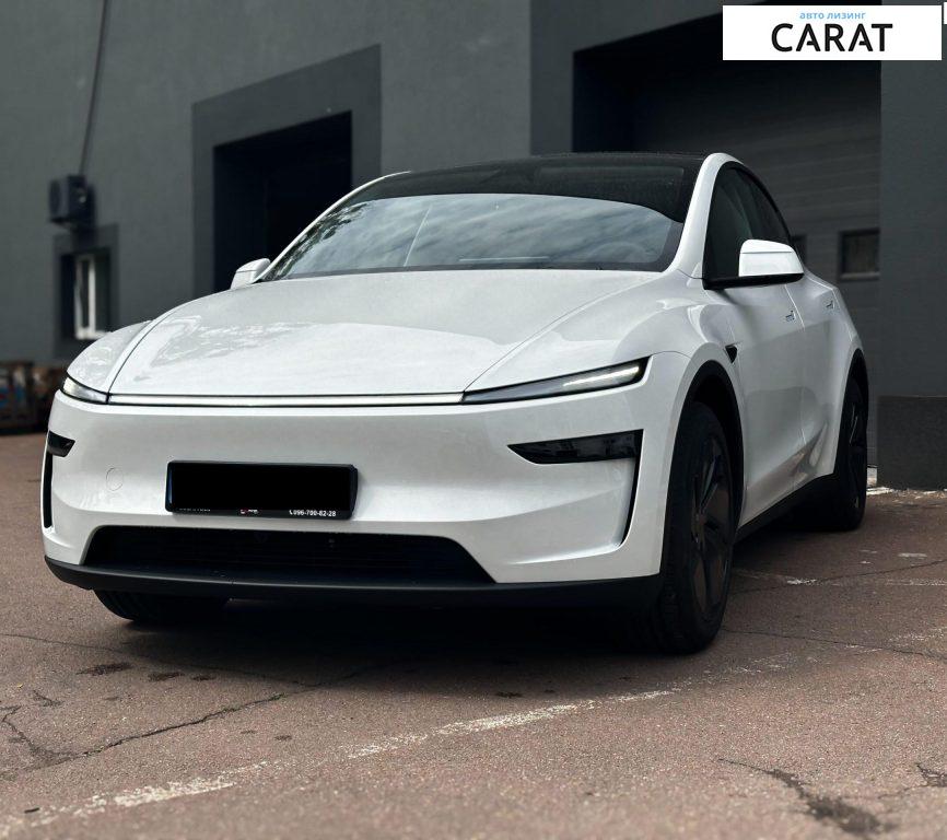 Tesla Model Y 2025