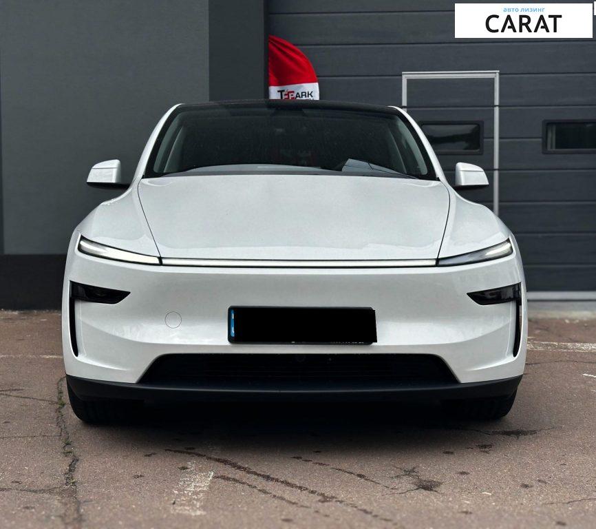 Tesla Model Y 2025