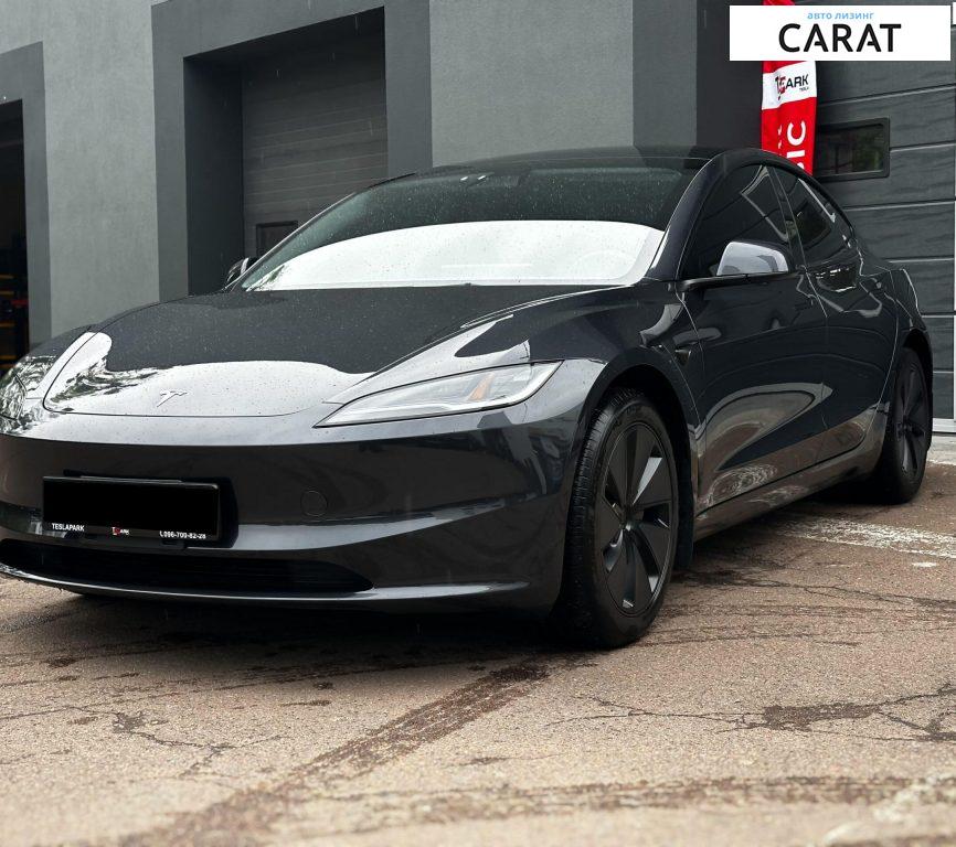 Tesla Model 3 2024