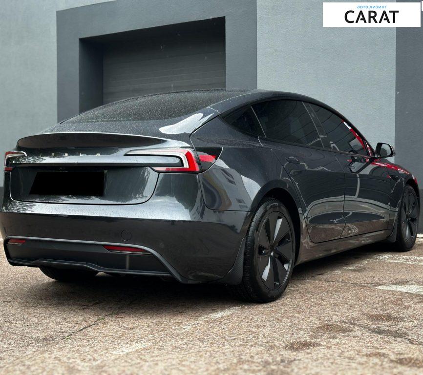 Tesla Model 3 2024