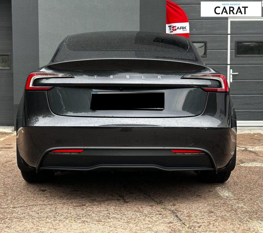 Tesla Model 3 2024