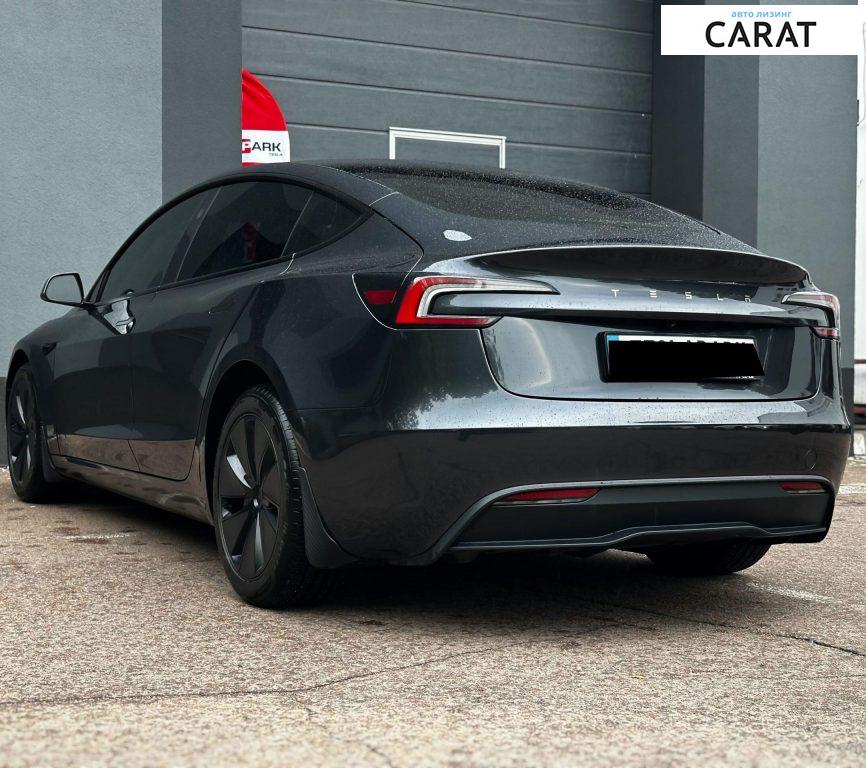 Tesla Model 3 2024