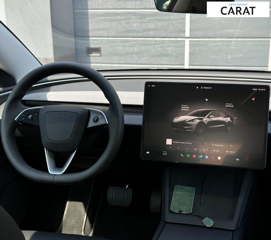 Tesla Model 3 2024