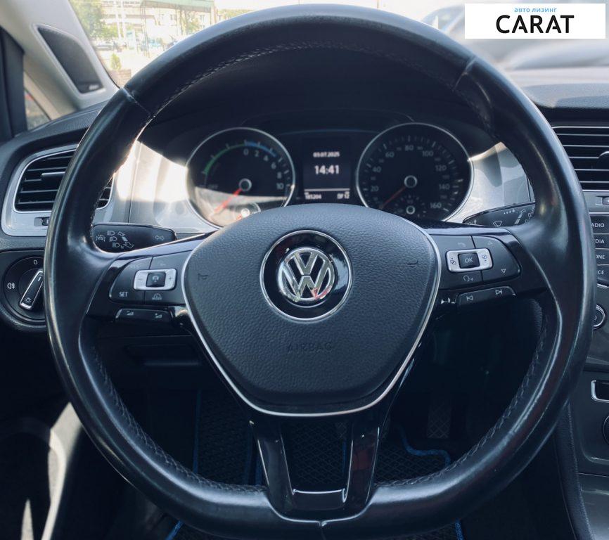 Volkswagen e-Golf 2015 Volkswagen e-Golf 2015