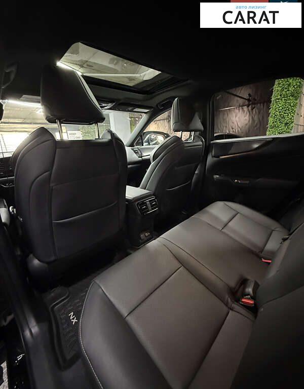 Lexus NX 2022