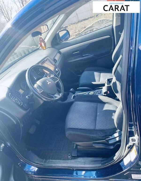 Mitsubishi Outlander 2013