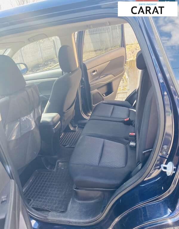 Mitsubishi Outlander 2013