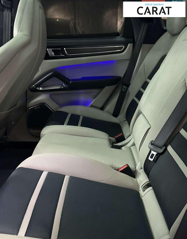 Porsche Cayenne 2019