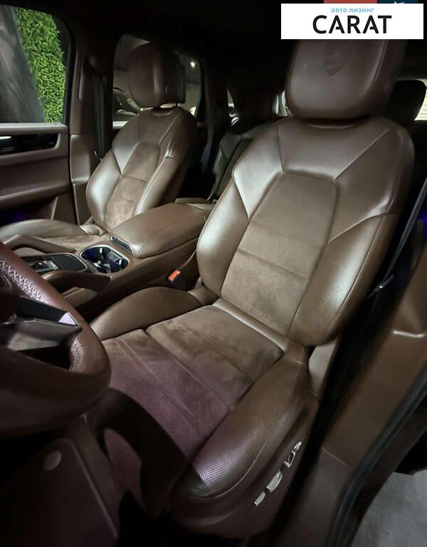 Porsche Cayenne 2019