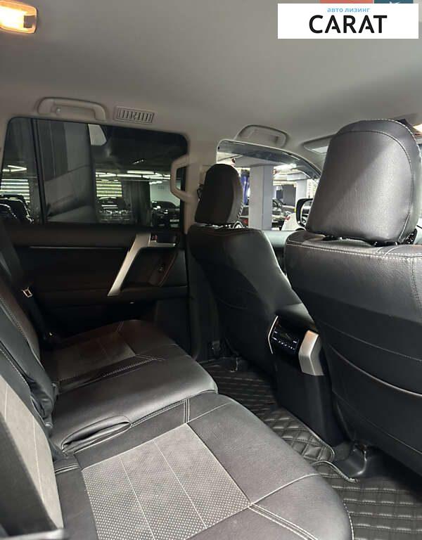 Toyota Land Cruiser Prado 2021