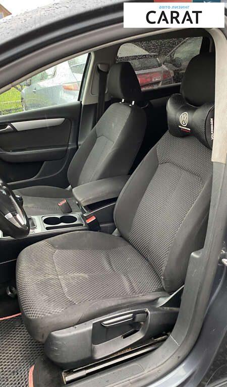 Volkswagen Passat 2012