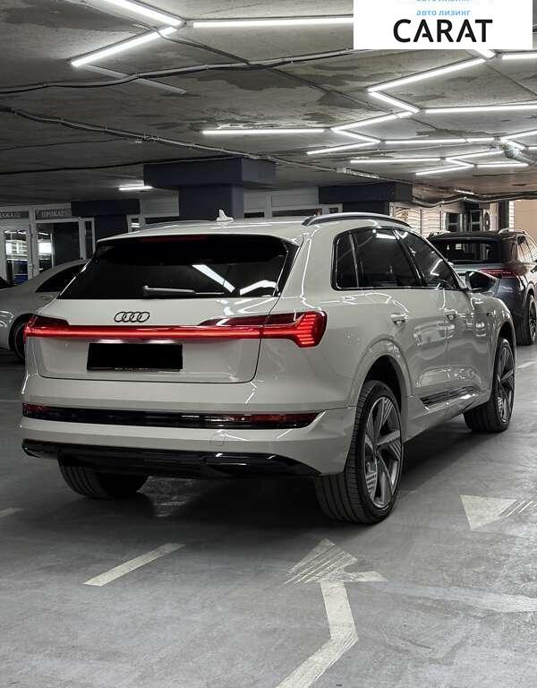 Audi e-tron 2022