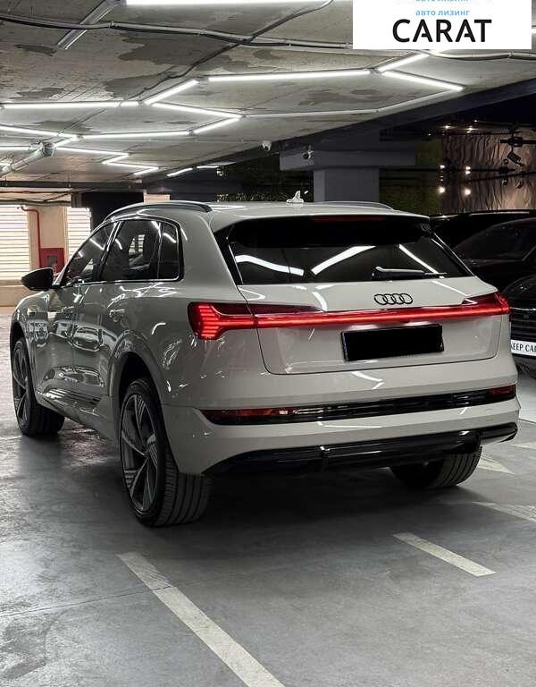Audi e-tron 2022