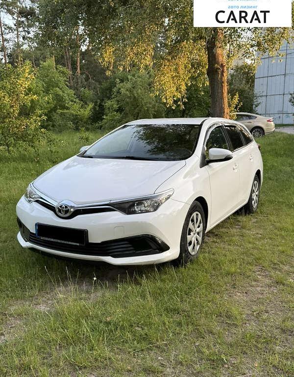 Toyota Auris 2015