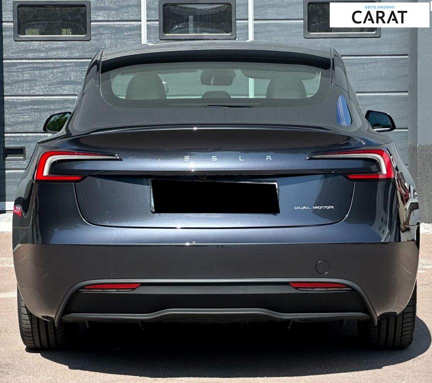 Tesla Model 3 2024