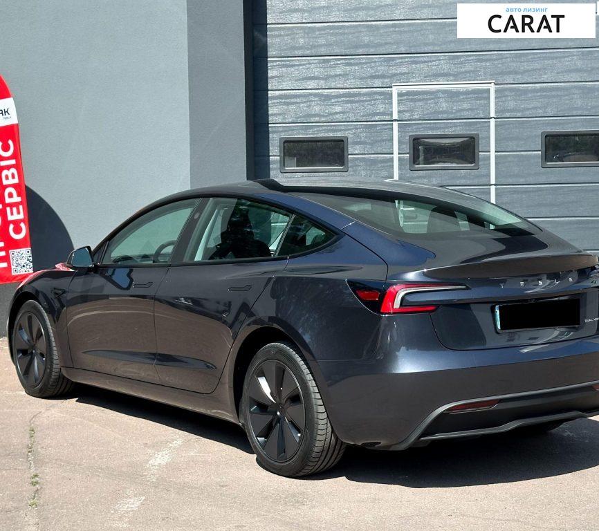 Tesla Model 3 2024