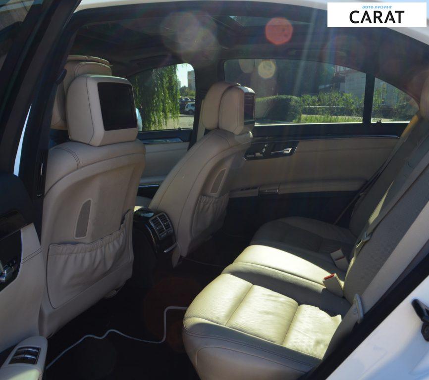 Mercedes-Benz S-Class 2011