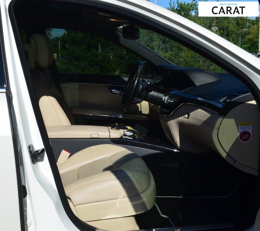 Mercedes-Benz S-Class 2011