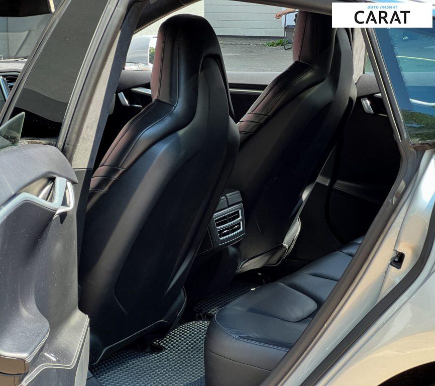Tesla Model S 2015