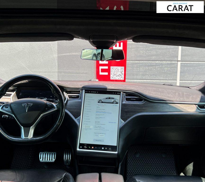 Tesla Model S 2015