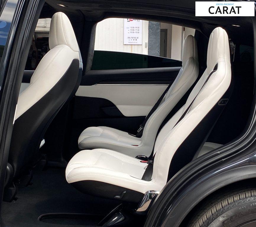 Tesla Model X 2024