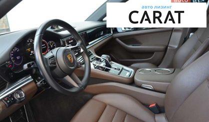 Porsche Panamera 2021