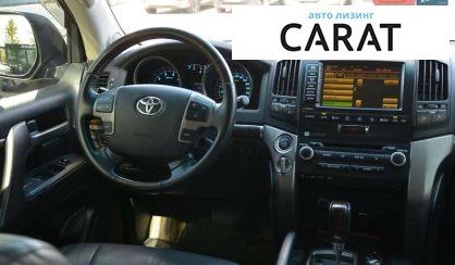 Toyota Land Cruiser 200 2010