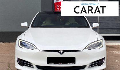 Tesla Model S 2020
