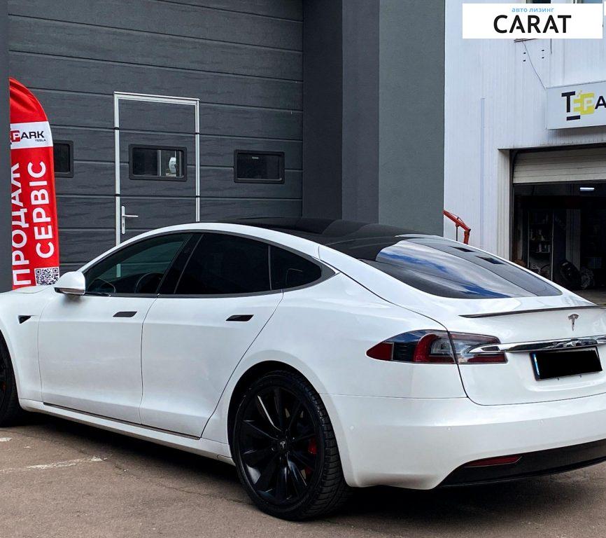 Tesla Model S 2020