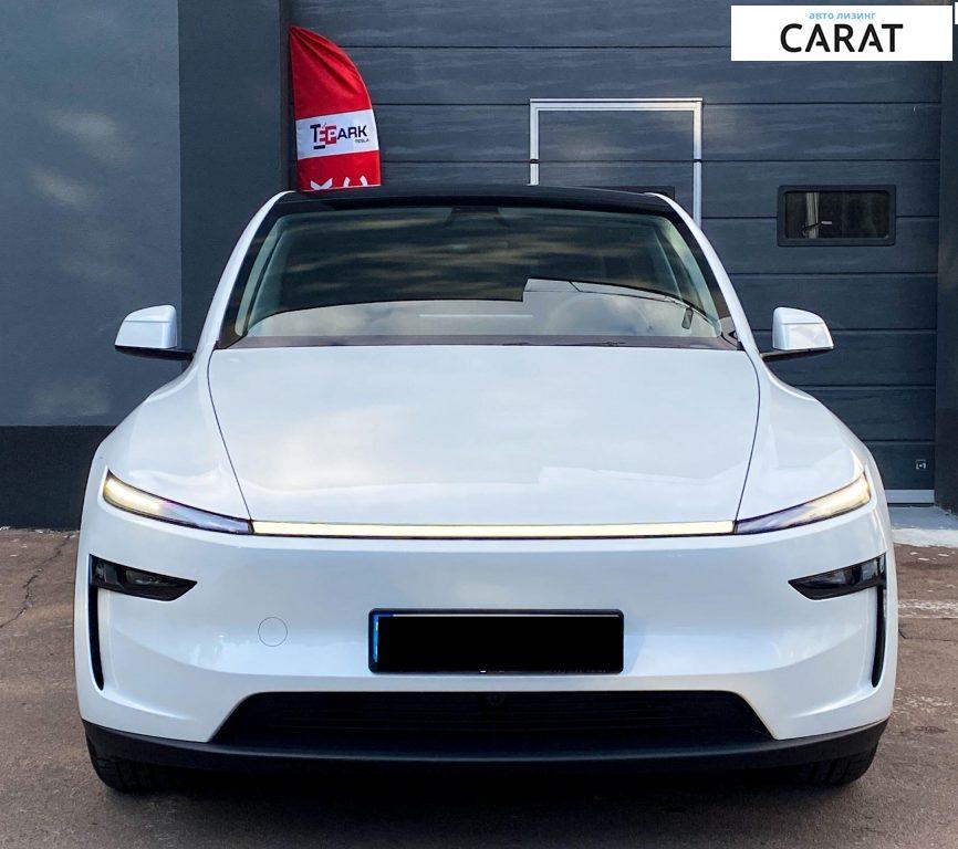 Tesla Model Y 2025