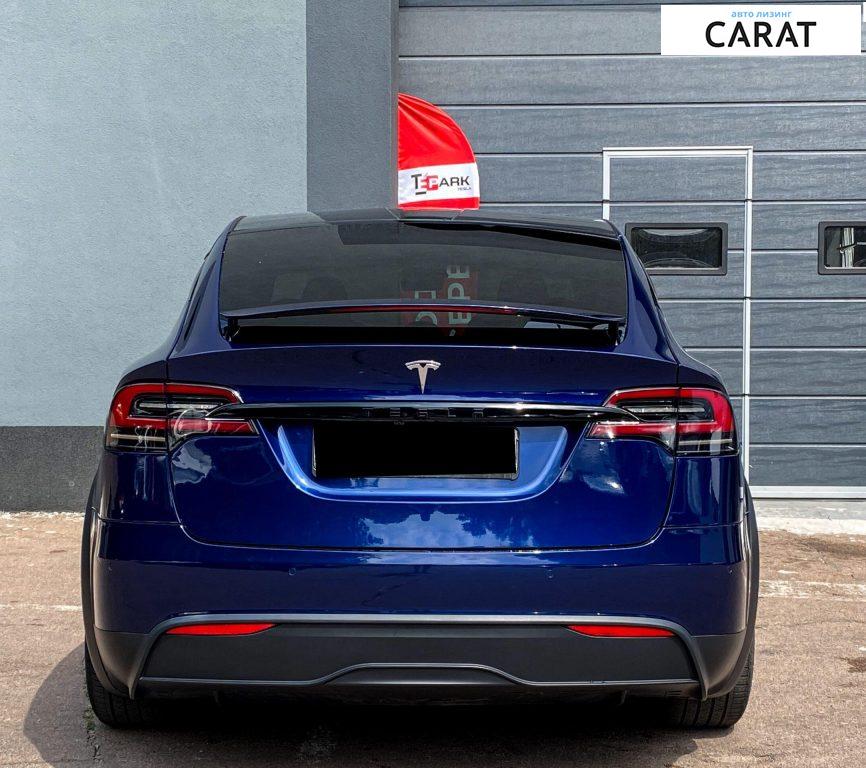 Tesla Model X 2022
