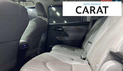 Toyota Highlander 2021