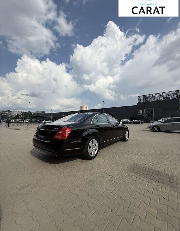 Mercedes-Benz S-Class 2012