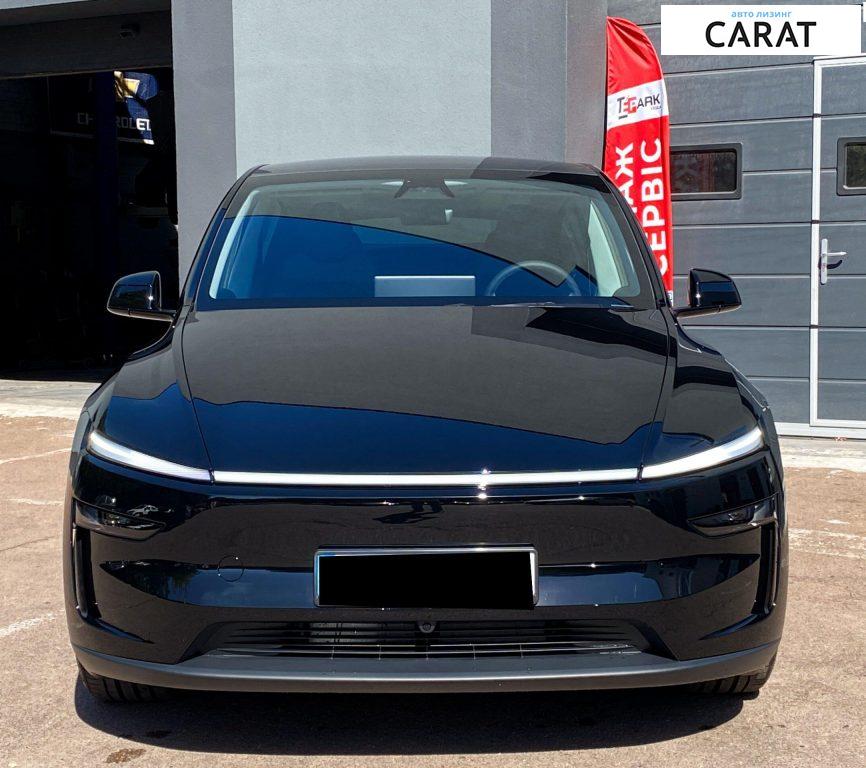 Tesla Model Y 2025