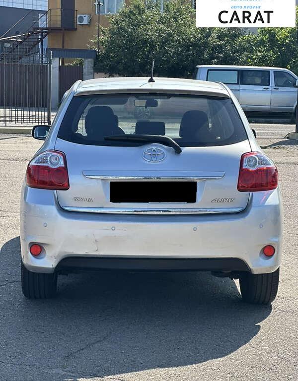 Toyota Auris 2012