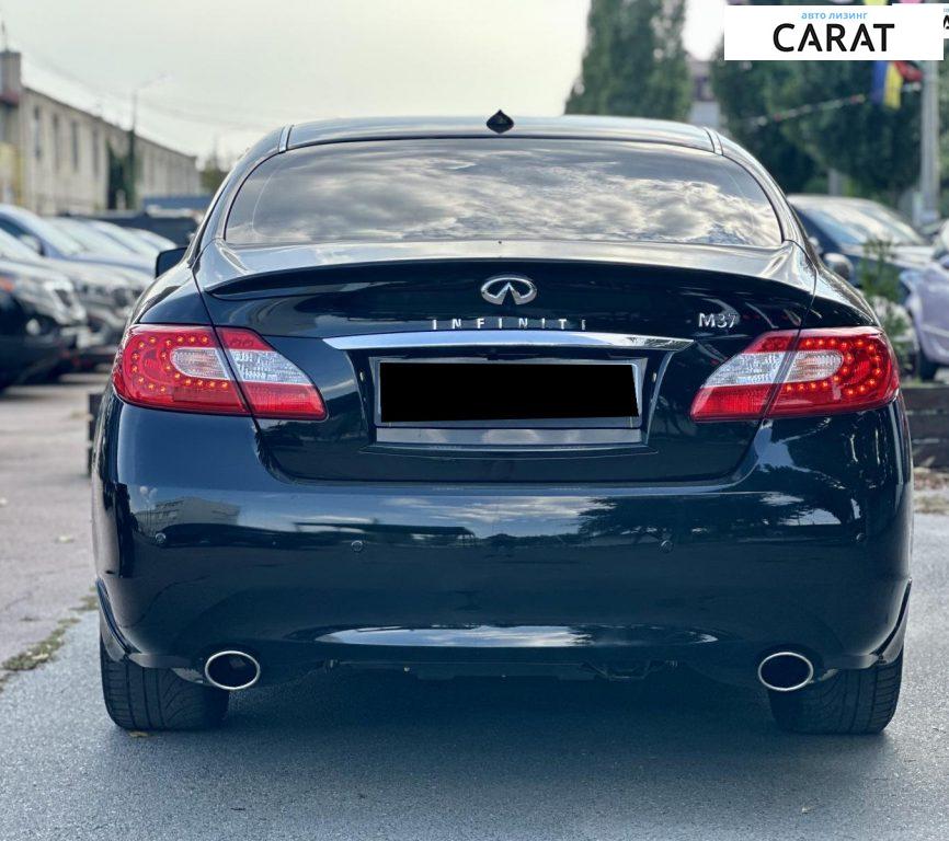 Infiniti M37 2012
