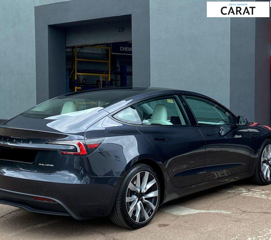 Tesla Model 3 2024