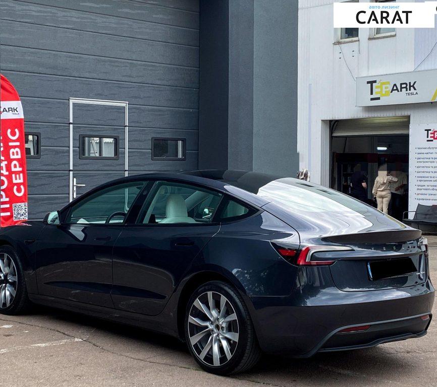Tesla Model 3 2024