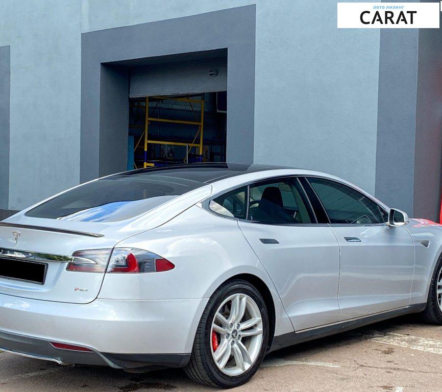 Tesla Model S 2013